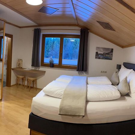 Landhaus Brugger Apartment Saalfelden Bagian luar foto