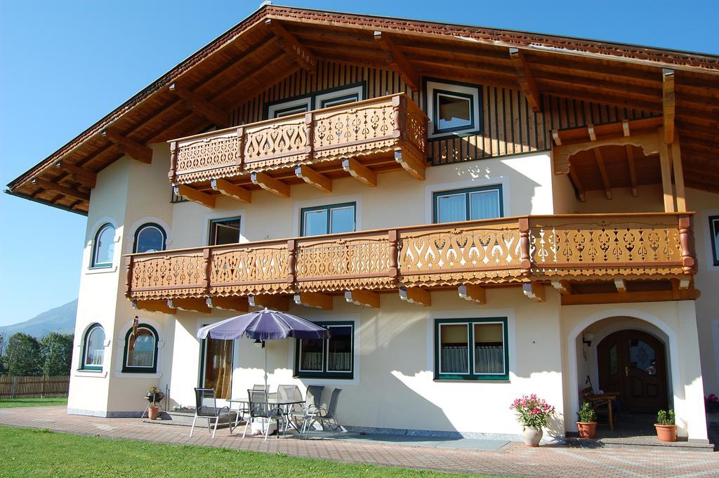 Landhaus Brugger Apartment Saalfelden Ruang foto
