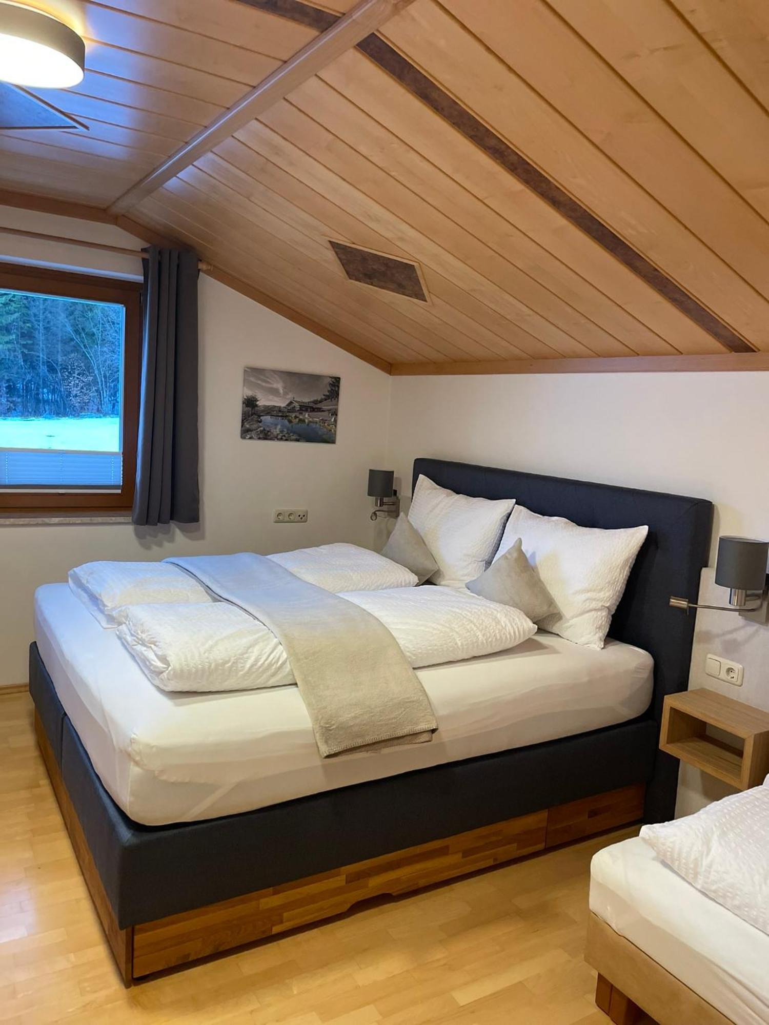 Landhaus Brugger Apartment Saalfelden Bagian luar foto